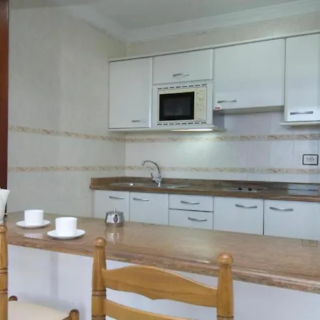 Apartamento De Un Dormitorio Con Vistas Al Mar, Acceso Directo En La Playa Puerto Del Carmen * Пуерто-дель-Кармен