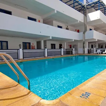 Apartamento De Un Dormitorio Con Vistas Al Mar, Acceso Directo En La Playa Puerto Del Carmen Апартаменти *